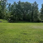 Vakantiehuis Romantische Mit Weitlaeufigem Garten By Interhome *