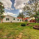 Romantische Mit Weitlaeufigem Garten By Interhome * Cubanici